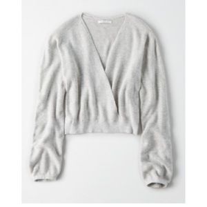 American Eagle Gray Long Sleeve Cropped Sweater